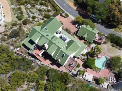Dunvegan Lodge Hotels in Kalk Bay