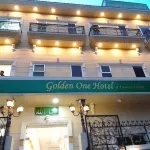 GOLDEN ONE HOTEL Hotel dekat Lahore Junction railway station