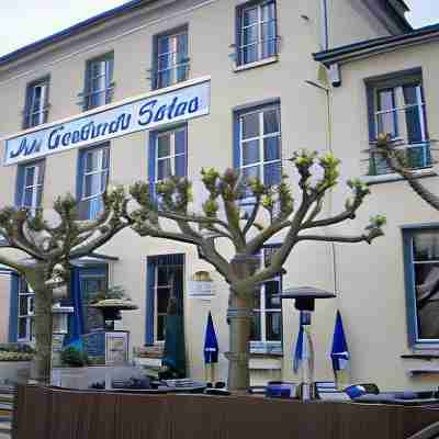 Logis Hôtel les Bords de Seine Hotel Exterior