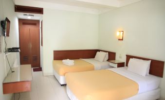 Pandu Lakeside Hotel Parapat