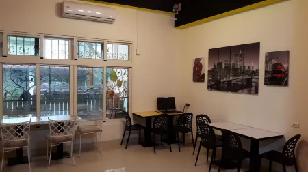 M.house Отели рядом с достопримечательностью «General Hall»