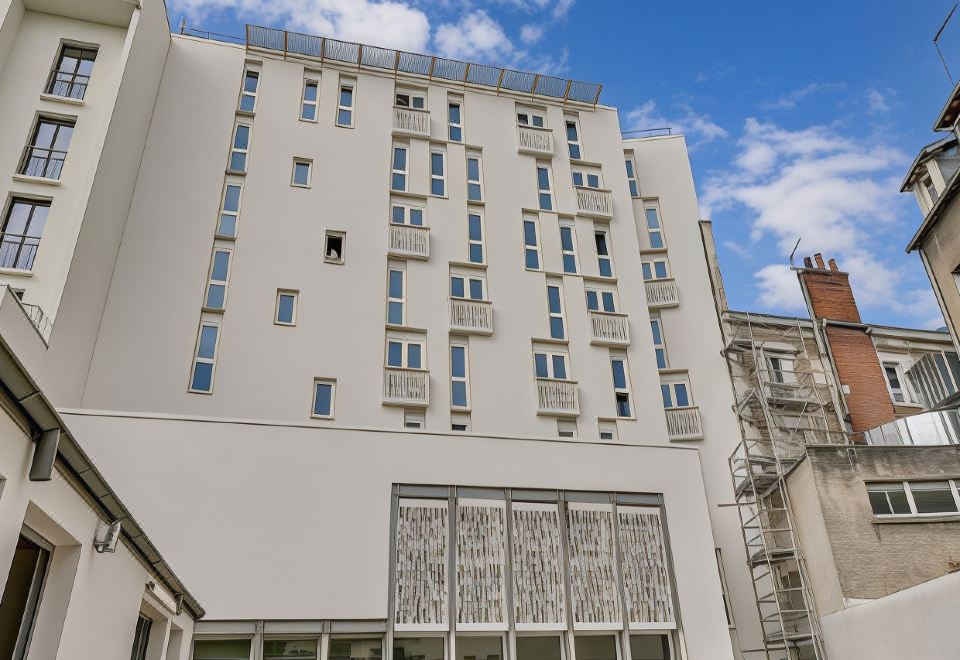 더 피플 호스텔 - 투르