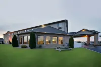 Best Western Plus Howe Inn Hotels in LaGrange County