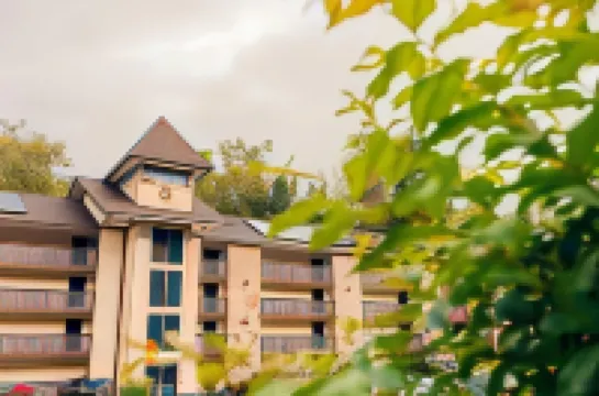 Brookside Lodge - Gatlinburg - on the River Hotels in 