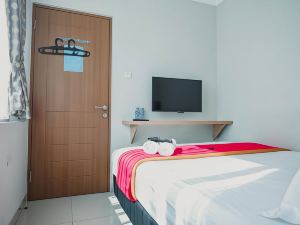 RedDoorz Plus Near Soekarno Hatta Airport Taman Mahkota