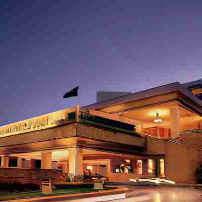 JW Marriott Mumbai Juhu Hotel Exterior