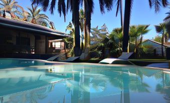 El Oasis Villa Resort