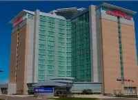 Hilton Garden Inn Toronto Airport Hotel dekat Barbertown Park