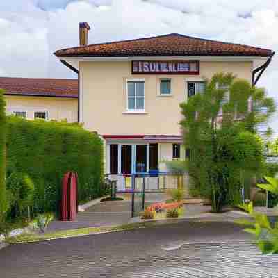 Logis Hôtel la Cremaillère Hotel Exterior