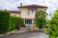 Logis Hôtel la crémaillère Hotels in Hagetmau