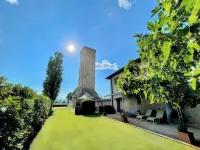 Fab Villa with Fenced Pool, Huge Grounds, Mediation Park, Child Activity Park Hotel in zona Pinacoteca Civica e Diocesana di Spello