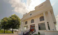 Treebo the Meridian Hotels near Jhari Waterfalls