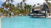 Bavaro Green - สระว่ายน้ำแบบอินฟินิตี้