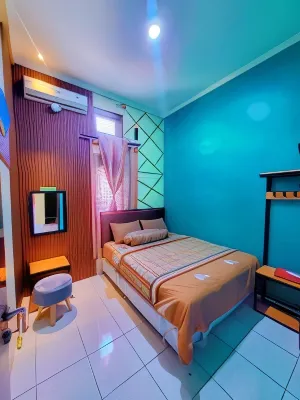 Adyvan Villa Hotels in Lowokwaru