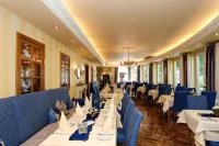Hotel-Restaurant Schmachtenbergshof فنادق في Velbert
