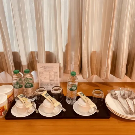 Yama Hotel & Rooftop Bar