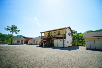 청주 해찬솔펜션 충주 라이트월드 주변 호텔