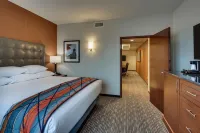 Drury Inn & Suites Iowa City Coralville Отели в г. Запад Лукас