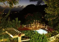 埃爾莫末小屋旅館 - 泳池