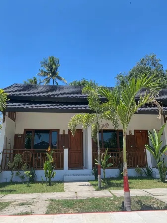 TRYTAN HOMESTAY Отели в г. Mertak