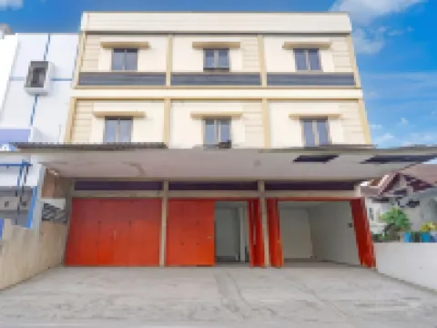 Hotel O Rappocini Near Rsia Paramount Hotel di Rappocini