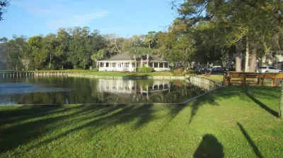 Newly Remodled Coastal Condo
