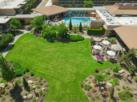 Mirabeau Park Hotel