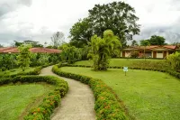 Termales del Bosque & 溫泉