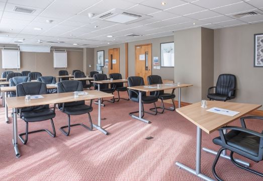 홀리데이 인 익스프레스 버밍엄 스타 시티