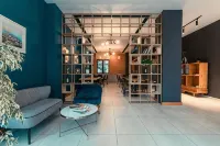 Oda Hotel Tirana - parkir