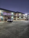 Discovery Inn Lafayette - parking