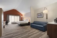 Holiday Inn Express & Suites SAGINAW by IHG - parking