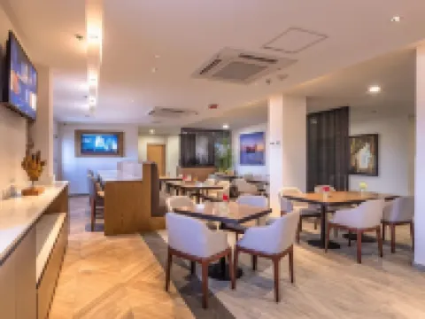 コンフォート イン エルモシヨ アエロプエルト エルモシージョのホテル