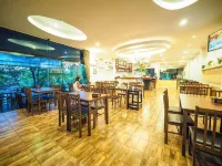The Canal Garden Resort - breakfast