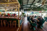 Banana Bay Marina - bar