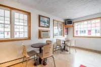 Econo Lodge Hotels in Saint Albans