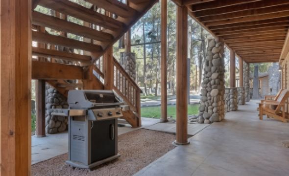 Upper Canyon Inn & Cabins