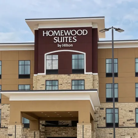 Homewood Suites by Hilton Oklahoma City Quail Springs Отели рядом с достопримечательностью «Гольф-поле "Лейк Хефнер"»