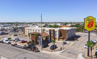 Super 8 by Wyndham Yuma