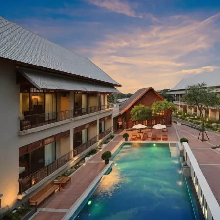 Plakan Resort Отели рядом с достопримечательностью «Школа Висадтагунгсри»