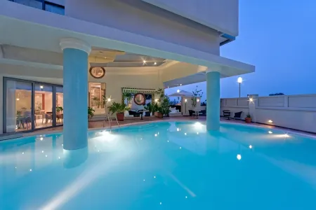 Mediterranean Hotel Отели рядом с достопримечательностью «Археологический музей Родоса»