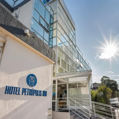 Hotel Petropolis Inn โรงแรมใกล้คริสตัลพาเลซ