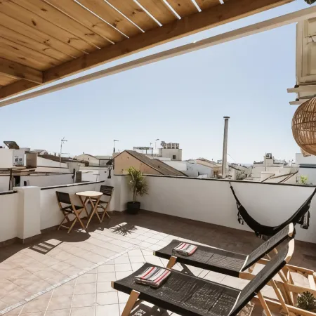Naim Guest House Nerja