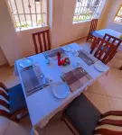 Calabash Hotel - breakfast