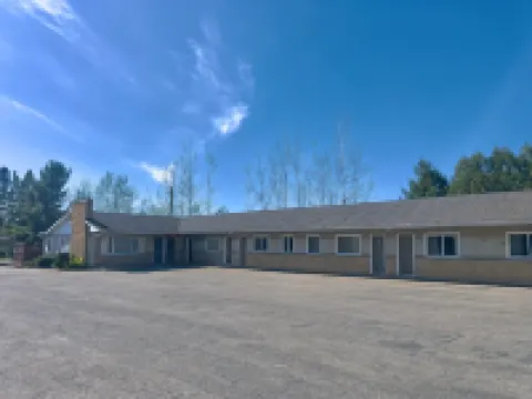 亞當斯汽車旅館