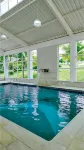 โรงแรม โอโต คอนเวนชัน แอนด์ สปา - ที่มีสระว่ายน้ำ