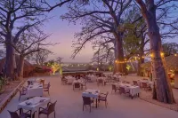 Les Palétuviers Hotels in Foundiougne