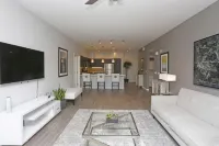 Rooftop Lounge, Pool and Fitness Center - Stylish Oasis