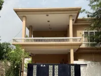 Milton Guest House Hotels near Daman-e-Koh