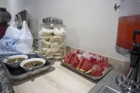 SH Hotel - sarapan